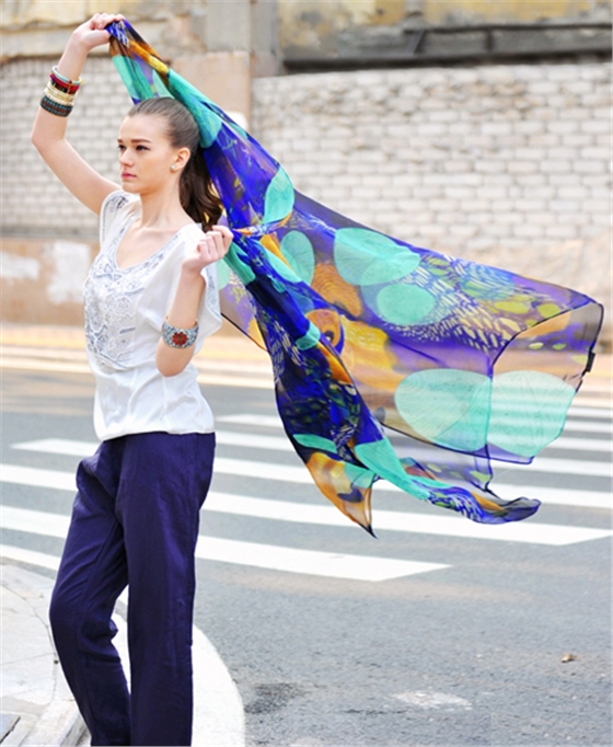 真絲圍巾 女士圍巾 圍巾定制 真絲圍巾 女士圍巾 圍巾定制