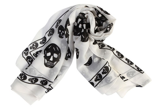 骷髏頭絲巾