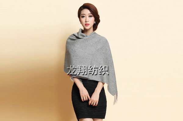 羊絨披肩模特 羊絨披肩模特