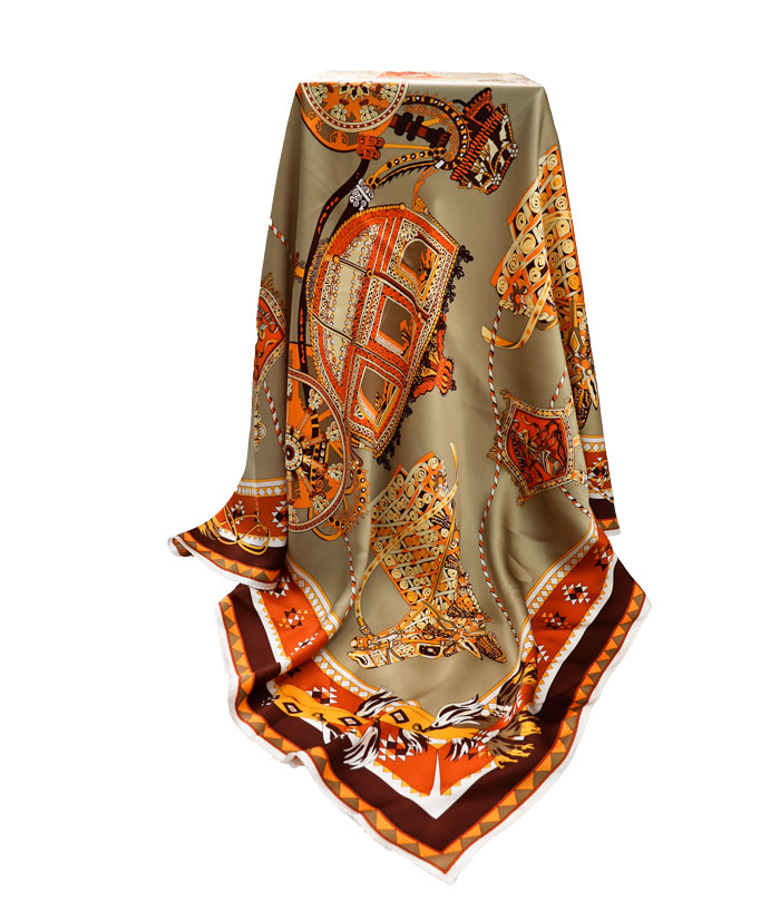 金裝車(chē)架絲巾整體圖 金裝車(chē)架絲巾整體圖