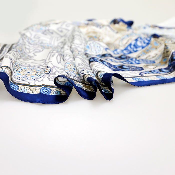 旋轉花園絲巾細節圖