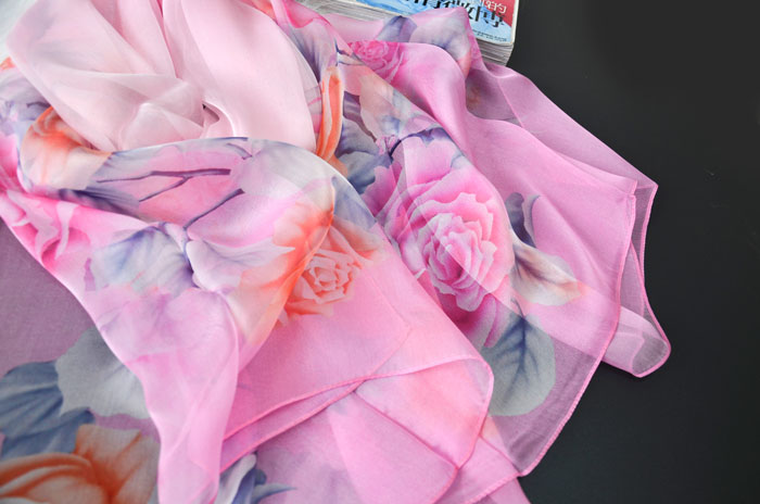 春暖花開絲巾細(xì)節(jié)圖 春暖花開絲巾細(xì)節(jié)圖