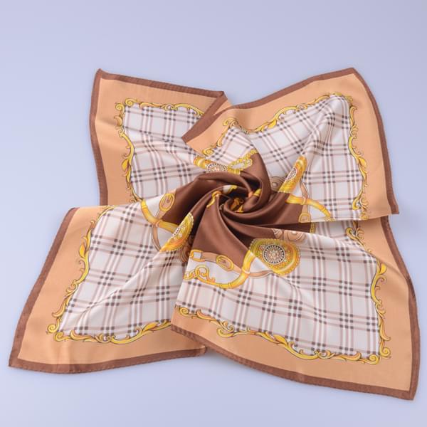 時(shí)尚印花小方巾 真絲圍巾 女士圍巾 圍巾定制 時(shí)尚印花小方巾 真絲圍巾 女士圍巾 圍巾定制