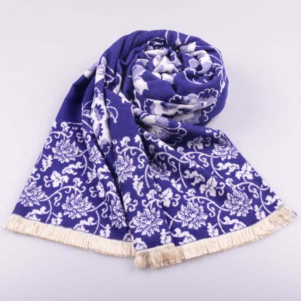 新款提花披肩 竹炭絨披肩 女士披肩 新款提花披肩 竹炭絨披肩 女士披肩