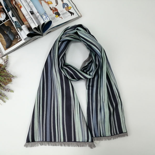男士簡約線條圍巾 男士簡約線條圍巾